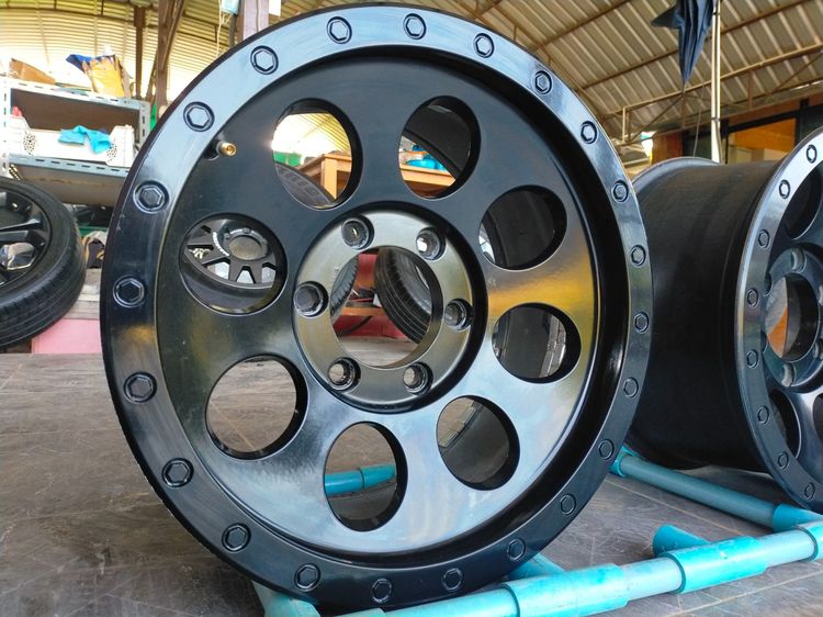 แม็กขอบ16 กว้าง8 et0 ใส่กระบะ 6 รู 139