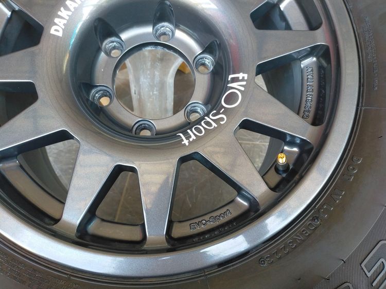 แม็กขอบ16 สีเดิม กว้าง8 et0 พร้อมยางป้ายแดงบริสโตน 265 70 16 ปี23 ตุ่มหน้ายางยังอยู่ทุกเส้น ใส่กระบะตัวสูงได้ทุกรุ่น  ยกเว้นนาวาร่า รูปที่ 7