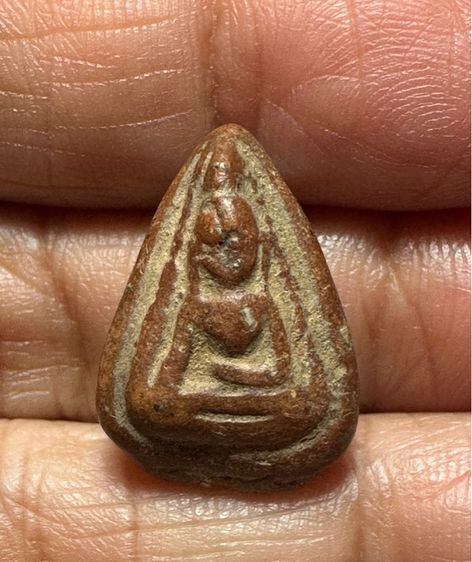 🙏พระนางพญา กรุสุดสวาท พิมพ์จิ๋ว🙏พระผงวัดพลับ พิมพ์ตุ๊กตาใหญ่ องค์ละ 1550