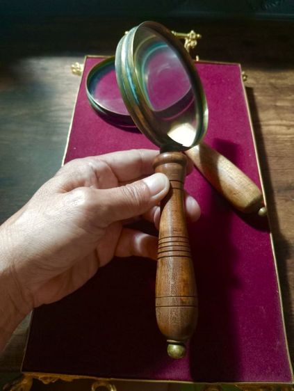 แว่นขยายทองเหลืองเก่าโบราณเลนส์แก้วด้ามไม้จริงสภาพเยี่ยม รูปที่ 6