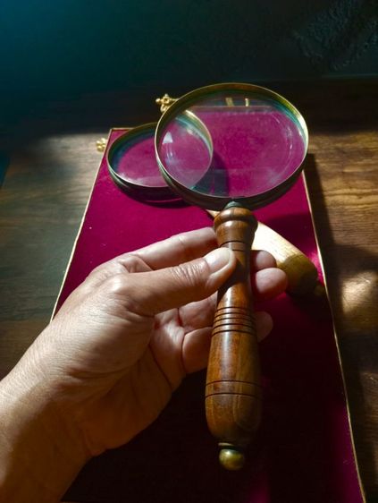 แว่นขยายทองเหลืองเก่าโบราณเลนส์แก้วด้ามไม้จริงสภาพเยี่ยม รูปที่ 2