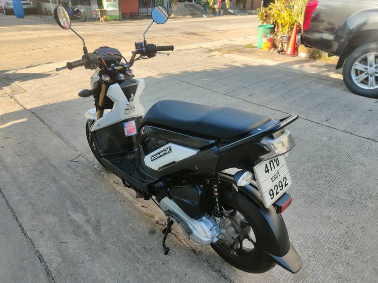 🛵ยังไงก็ขาย ZOOMER-X ปี 56 เครื่องดี สีสวย สตาร์ทมือ (งดต่อ ท่อดัง) เล่มชุดโอนครบ+เปลี่ยนถ่ายน้ำมันเครื่องฟรี ส่งฟรี30 ก.ม รูปที่ 6