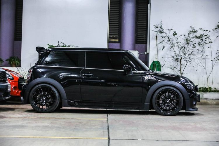 Mini COOPER 2012 รุ่นย่อยอื่นๆ Sedan เบนซิน ไม่ติดแก๊ส เกียร์อัตโนมัติ ดำ รูปที่ 4