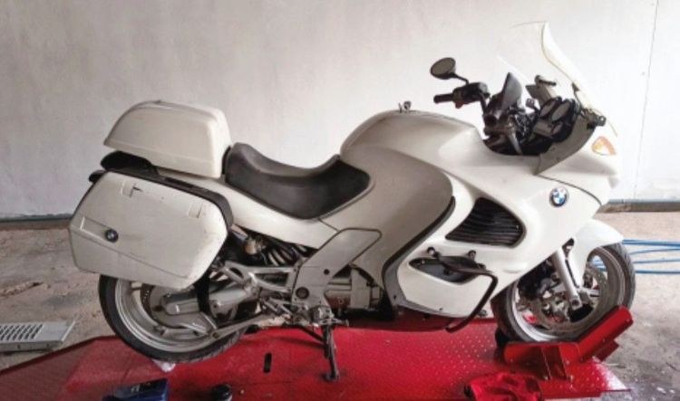 รถมอเตอร์ไซด์ทัวร์ริ่งแท้ ยี่ห้อ BMW รูปที่ 4