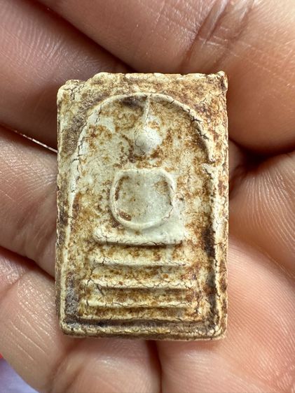 พระสมเด็จทองเหลืองชุบทองงานแกะมือค่ะ