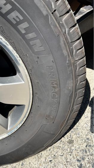 แยกซื้อได้ ล้อเดิมFortuner16” พร้อมยางมิชลิน SuvPlus 265 70r16 ปลายปี23 วิ่งน้อย7,500km สภาพใหม่มาก รูปที่ 2