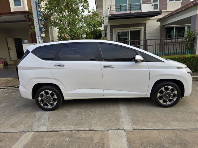 Hyundai Stargazer 2023 1.5 Smart 6 Van เบนซิน ไม่ติดแก๊ส เกียร์อัตโนมัติ ขาว รูปที่ 2