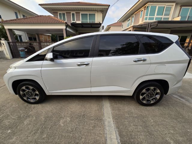 Hyundai Stargazer 2023 1.5 Smart 6 Van เบนซิน ไม่ติดแก๊ส เกียร์อัตโนมัติ ขาว รูปที่ 4
