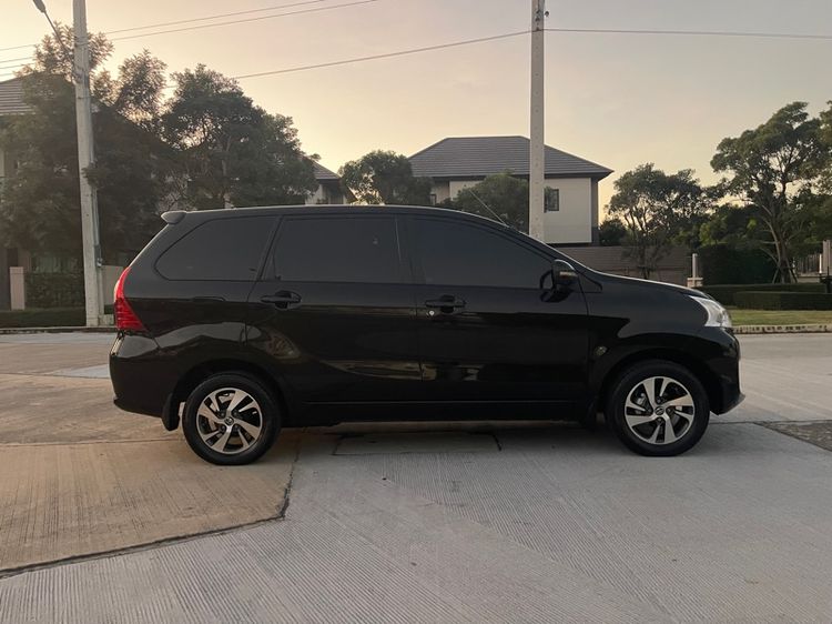 Toyota Avanza 2016 1.5 E Sedan เบนซิน LPG เกียร์อัตโนมัติ ดำ รูปที่ 3