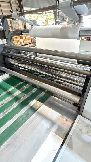 เครื่องเคลือบลามิเนต 920 mm  สำหรับงานกล่องบรรจุภัณฑ์ รูปที่ 6