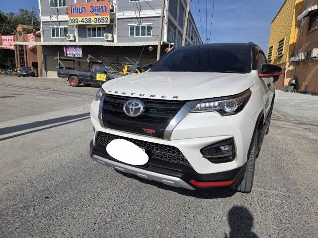 
ขายสเกิร์ตถอด ใส่ได้เฉพาะ fortuner trd V.2 เท่านั้น