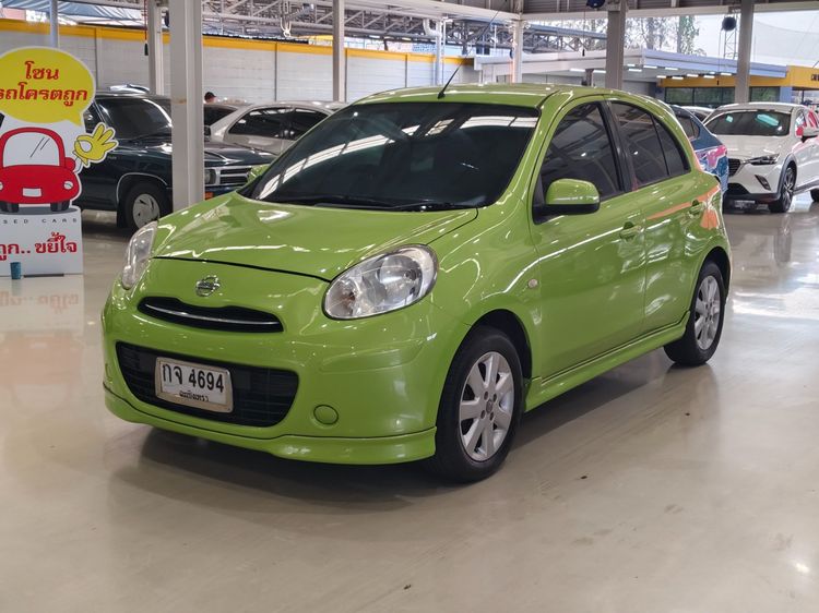 รถ Nissan March 1.2 VL สี เขียว