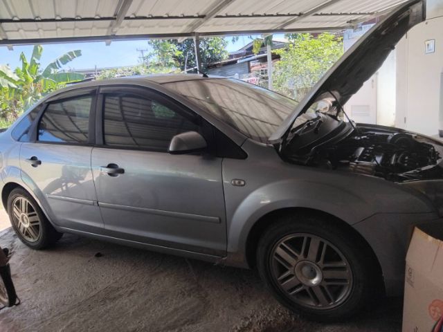 Ford Focus 2003 1.8 Finesse Sedan เบนซิน เกียร์อัตโนมัติ บรอนซ์เงิน รูปที่ 2