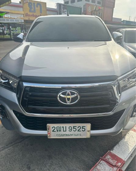 รถ Toyota Hilux Revo 2.4 E Prerunner สี เทา