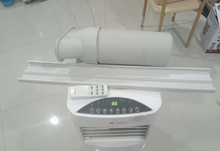 อื่นๆ midea แอร์เคลื่อนที่ 9,000 btu