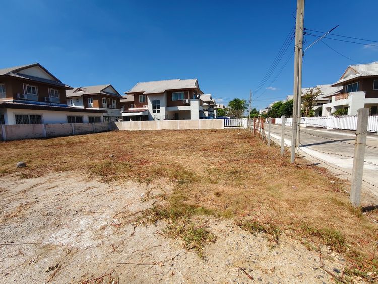 ขายที่ดินเปล่า☘️ ถูกที่สุดในโครงการ 180 บางปู บีชเฮ้าส์ ติดทะเล 