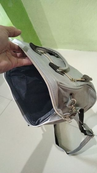 กระเป๋าสะพายข้างanello แท้  รูปที่ 11