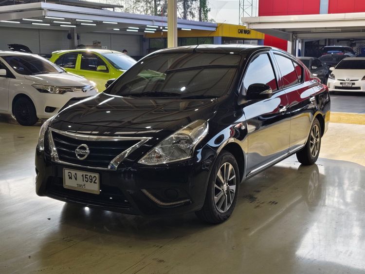 รถ Nissan Almera 1.2 E Sportech สี ดำ