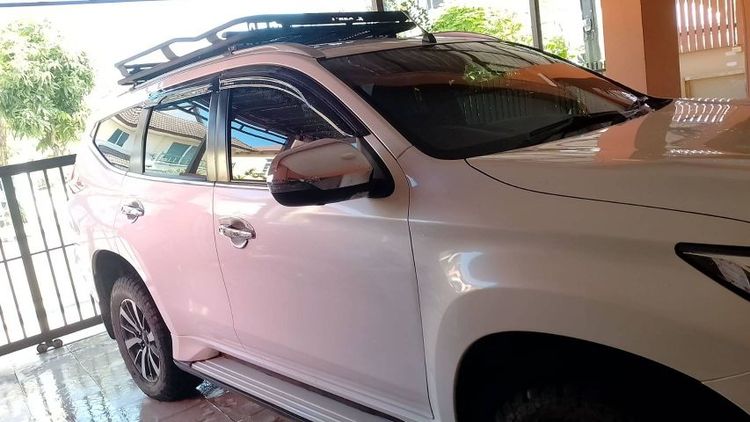 Mitsubishi Pajero Sport 2017 2.4 GT Premium 4WD Utility-car ดีเซล ไม่ติดแก๊ส เกียร์อัตโนมัติ ขาว รูปที่ 3