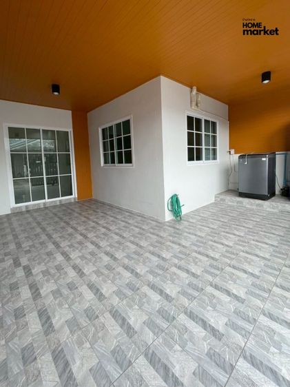 ทาวน์เฮาส์ ใกล้เดอะมอลล์มิตรภาพซอย 4 รูปที่ 2