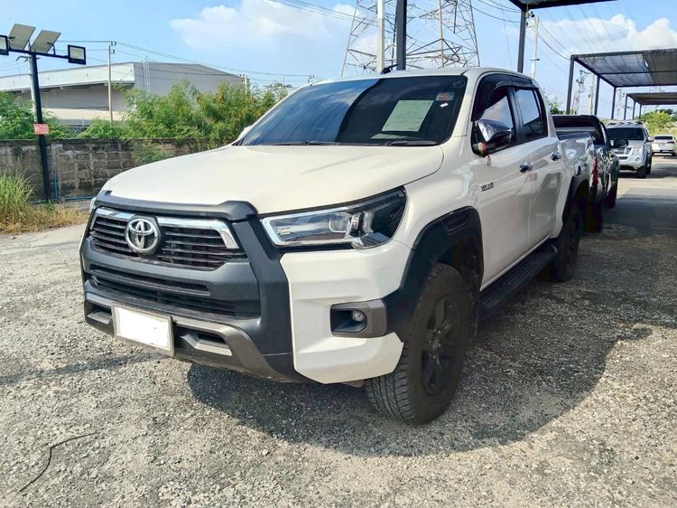 รถ Toyota Hilux Revo Double Cab 2.4 Entry Prerunner สี ขาว