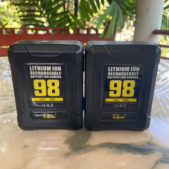 V-Mount Battery and Charger รูปที่ 2