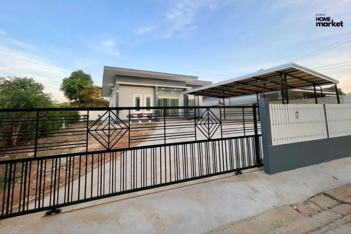 บ้านเดี่ยว พื้นที่เยอะหลังระเบียงเคียงนํ้า 2 หัวทะเล,สารภี