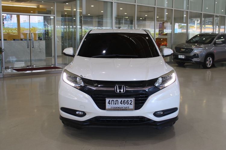 Honda HR-V 2015 1.8 E Sedan เบนซิน ไม่ติดแก๊ส เกียร์อัตโนมัติ ขาว รูปที่ 2