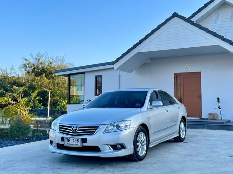 รถ Toyota Camry 2.0 G สี บรอนซ์เงิน