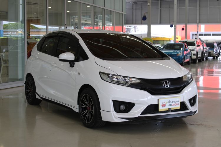Honda Jazz 2015 1.5 S Sedan เบนซิน ไม่ติดแก๊ส เกียร์อัตโนมัติ ขาว รูปที่ 4