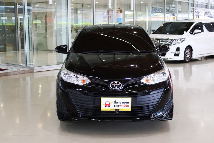 Toyota Yaris ATIV 2019 1.2 E Sedan เบนซิน ไม่ติดแก๊ส เกียร์อัตโนมัติ ดำ รูปที่ 3