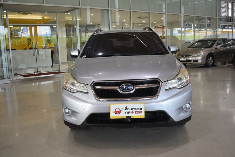 Subaru XV 2012 2.0 P 4WD Sedan เบนซิน ไม่ติดแก๊ส เกียร์อัตโนมัติ เทา รูปที่ 2