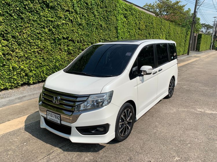 Honda Stepwagon 2014 2.0 EL Utility-car เบนซิน ไม่ติดแก๊ส เกียร์อัตโนมัติ ขาว