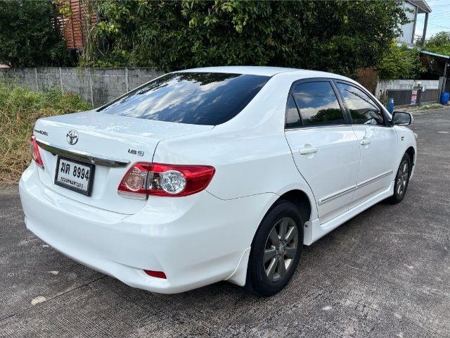 Toyota Altis 2012 1.8 E Sedan เบนซิน LPG เกียร์อัตโนมัติ ขาว รูปที่ 2