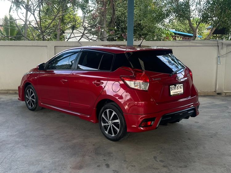 Toyota Yaris 2015 1.2 TRD Sportivo Sedan เบนซิน ไม่ติดแก๊ส เกียร์อัตโนมัติ แดง รูปที่ 4