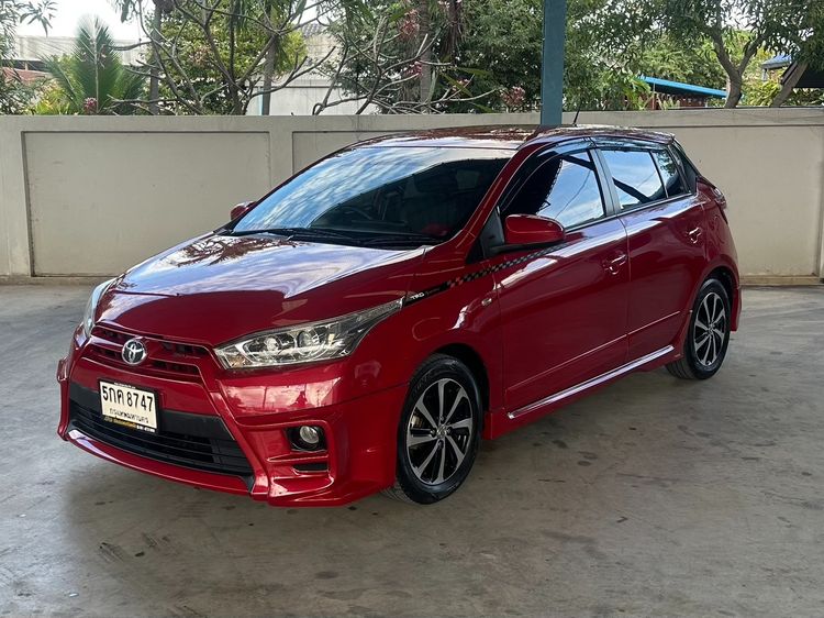 Toyota Yaris 2015 1.2 TRD Sportivo Sedan เบนซิน ไม่ติดแก๊ส เกียร์อัตโนมัติ แดง