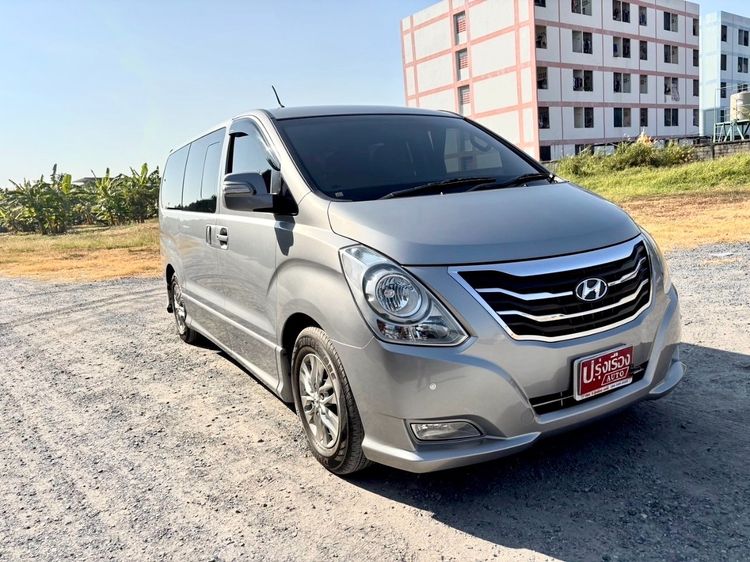 Hyundai H-1  2015 2.5 Deluxe Van ดีเซล ไม่ติดแก๊ส เกียร์อัตโนมัติ เทา รูปที่ 3