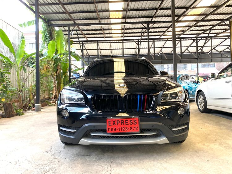 BMW X1 2014 2.0 sDrive20d xLine Sedan ดีเซล ไม่ติดแก๊ส เกียร์อัตโนมัติ ดำ รูปที่ 2