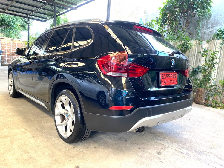 BMW X1 2014 2.0 sDrive20d xLine Sedan ดีเซล ไม่ติดแก๊ส เกียร์อัตโนมัติ ดำ รูปที่ 4