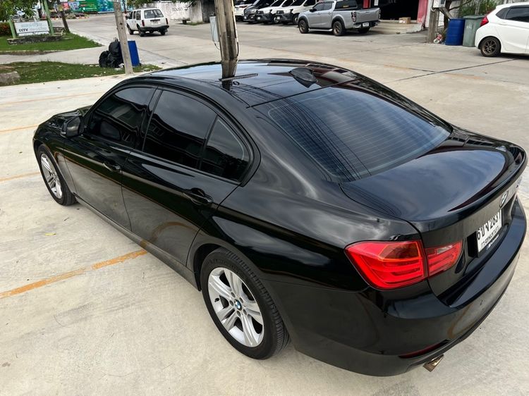 BMW Series 3 2014 320i Sedan เบนซิน ไม่ติดแก๊ส เกียร์อัตโนมัติ ดำ รูปที่ 3