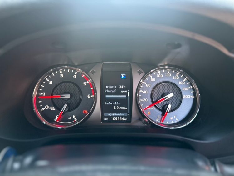 Toyota Hilux Revo 2021 Double Cab 2.8 GR Sport Pickup ดีเซล ไม่ติดแก๊ส เกียร์อัตโนมัติ ขาว รูปที่ 4