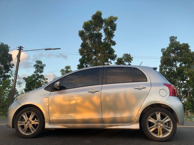 Toyota Yaris 2012 1.5 RS เบนซิน เกียร์อัตโนมัติ เทา รูปที่ 4