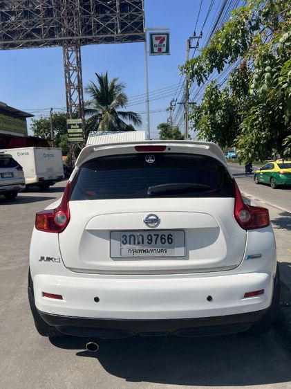 Nissan Juke 2014 1.6 E Sedan เบนซิน LPG เกียร์อัตโนมัติ ขาว รูปที่ 3