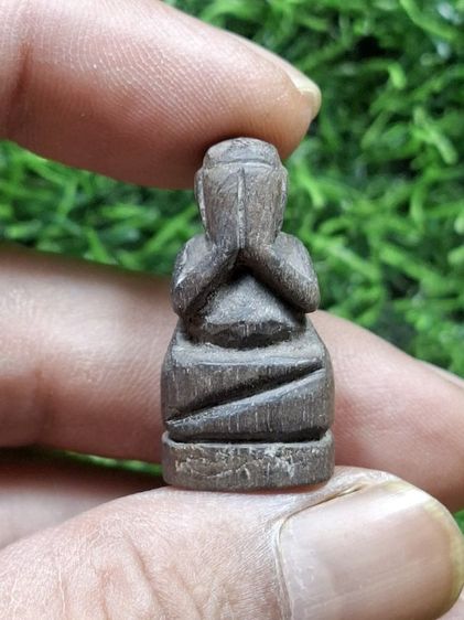 ปิดตาไม้แกะเก่า ไม่ทราบที่