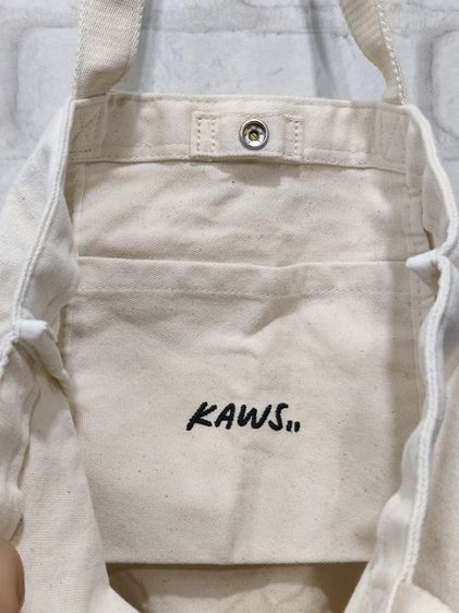 KAWS Tote Bag ผ้าแคนวาส ลาย Companion นั่ง
ของแท้ งานลิขสิทธิ์ 💯 รูปที่ 3