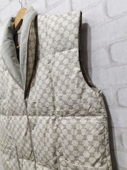 CELINE Down Vest ลายโมโนแกรม (ของแท้จากญี่ปุ่น) อก 48" ยาว 30" รูปที่ 2