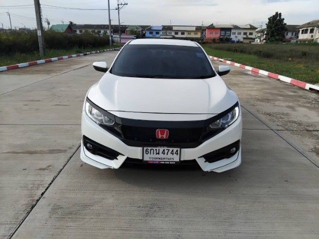 Honda Civic 2017 1.8 EL i-VTEC Sedan เบนซิน เกียร์อัตโนมัติ ขาว รูปที่ 2