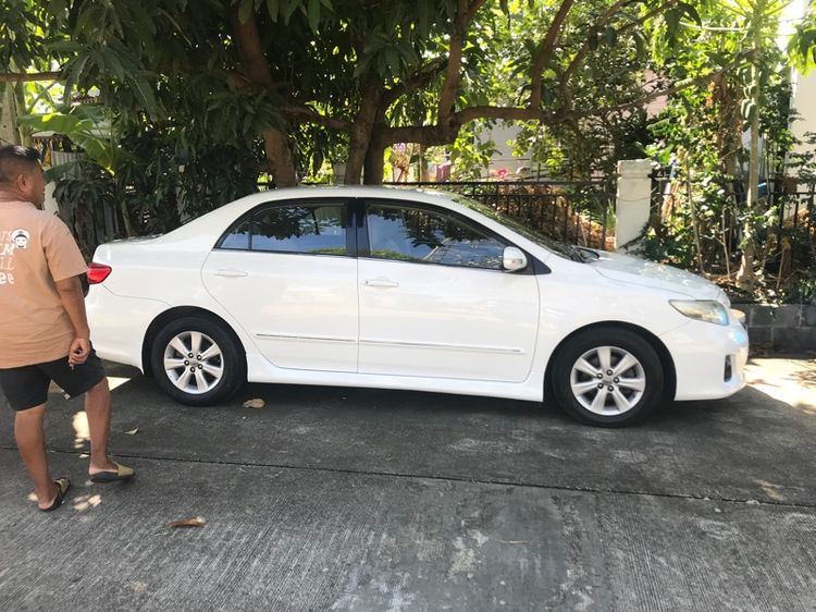 Toyota Altis 2013 1.8 E Sedan เบนซิน NGV เกียร์อัตโนมัติ ขาว รูปที่ 2