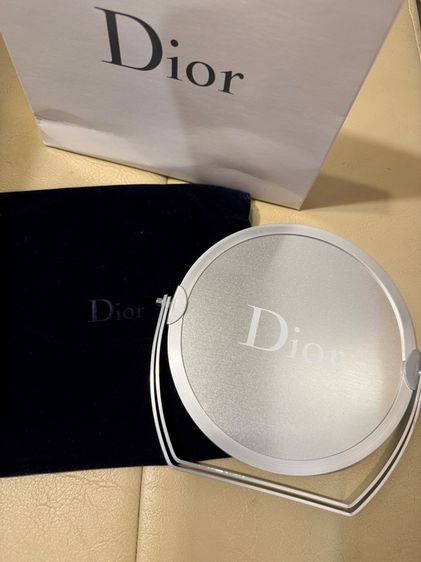 กระจก Dior