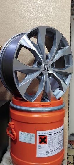 เศษล้อ civic fb 17" 1 ล้อ แถมยาง รูปที่ 2